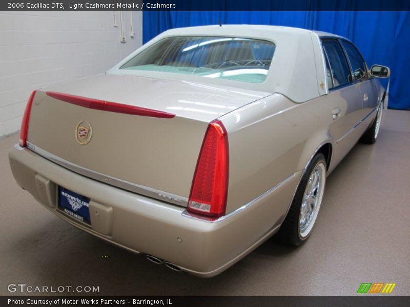 Light Cashmere Metallic / Cashmere 2006 Cadillac DTS