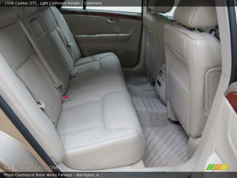 Light Cashmere Metallic / Cashmere 2006 Cadillac DTS