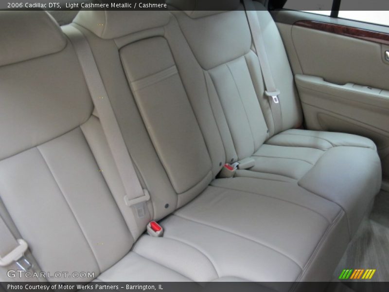 Light Cashmere Metallic / Cashmere 2006 Cadillac DTS