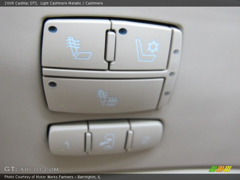 Light Cashmere Metallic / Cashmere 2006 Cadillac DTS