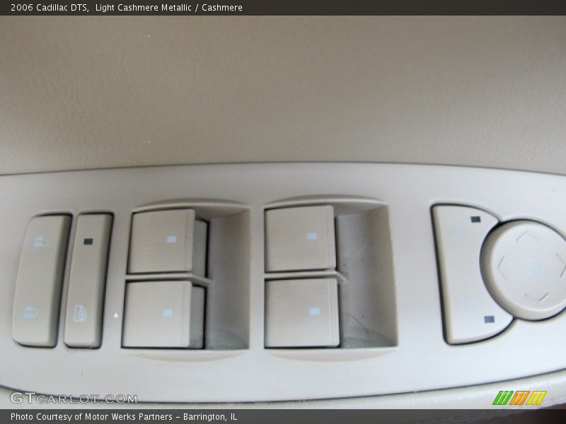 Light Cashmere Metallic / Cashmere 2006 Cadillac DTS