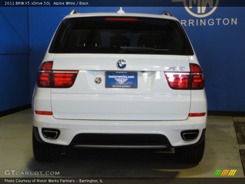 Alpine White / Black 2011 BMW X5 xDrive 50i