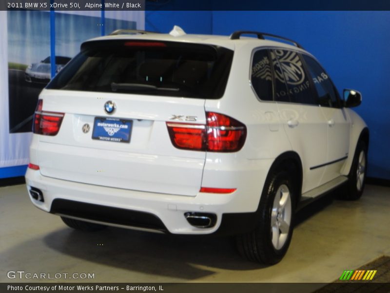 Alpine White / Black 2011 BMW X5 xDrive 50i
