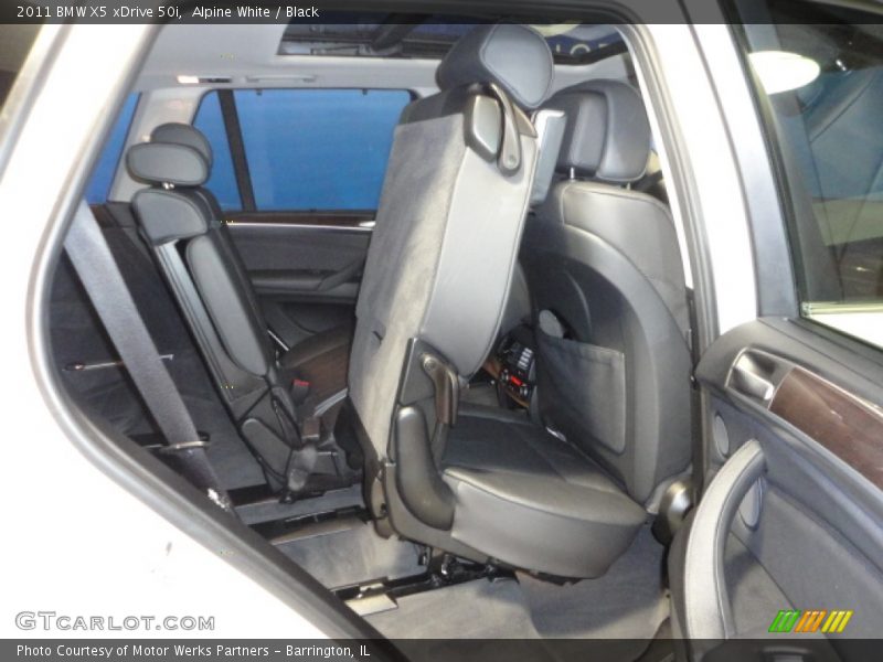 Alpine White / Black 2011 BMW X5 xDrive 50i