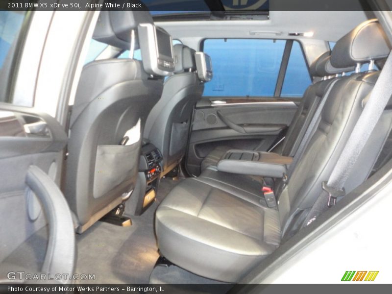 Alpine White / Black 2011 BMW X5 xDrive 50i
