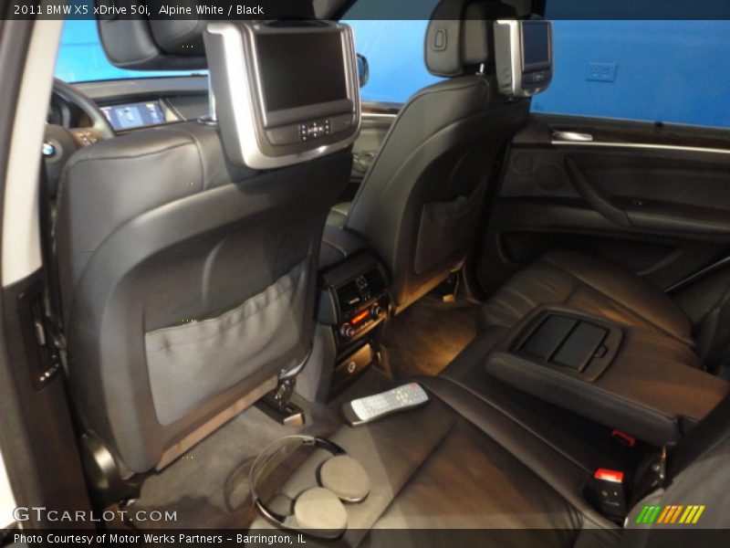 Alpine White / Black 2011 BMW X5 xDrive 50i