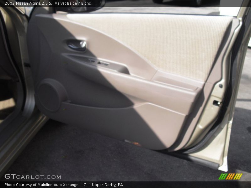Velvet Beige / Blond 2003 Nissan Altima 2.5 S