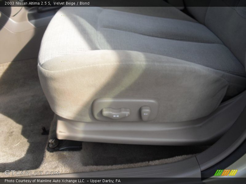 Velvet Beige / Blond 2003 Nissan Altima 2.5 S