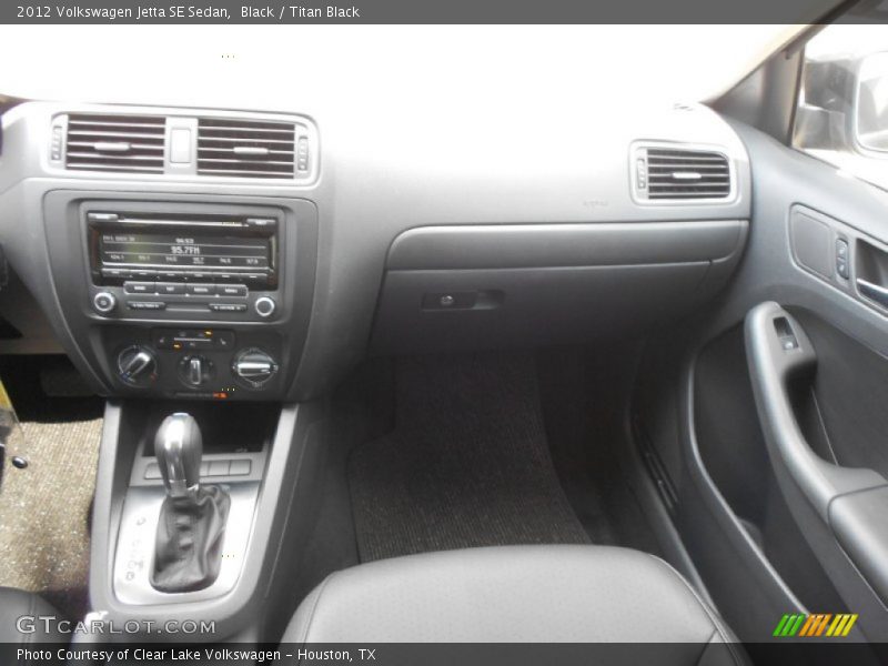 Black / Titan Black 2012 Volkswagen Jetta SE Sedan