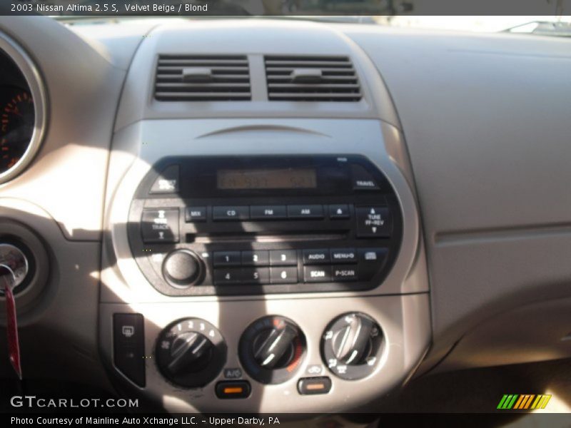 Velvet Beige / Blond 2003 Nissan Altima 2.5 S