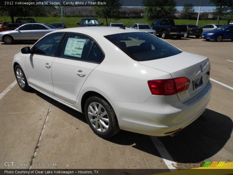 Candy White / Titan Black 2012 Volkswagen Jetta SE Sedan
