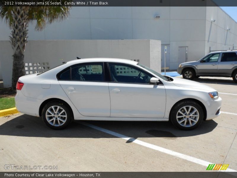 Candy White / Titan Black 2012 Volkswagen Jetta SE Sedan