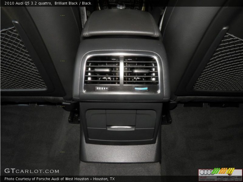 Brilliant Black / Black 2010 Audi Q5 3.2 quattro