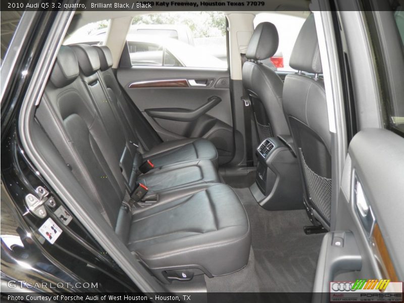 Brilliant Black / Black 2010 Audi Q5 3.2 quattro