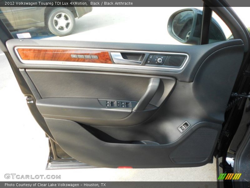 Door Panel of 2012 Touareg TDI Lux 4XMotion