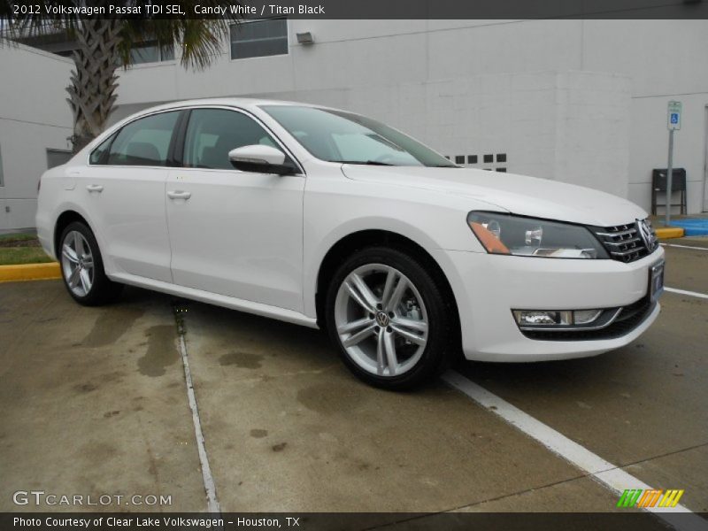 Candy White / Titan Black 2012 Volkswagen Passat TDI SEL