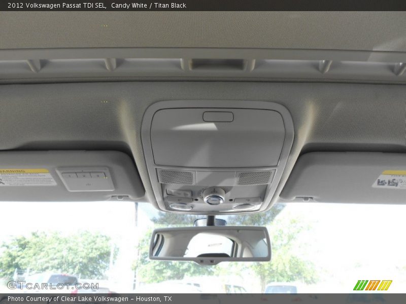 Candy White / Titan Black 2012 Volkswagen Passat TDI SEL