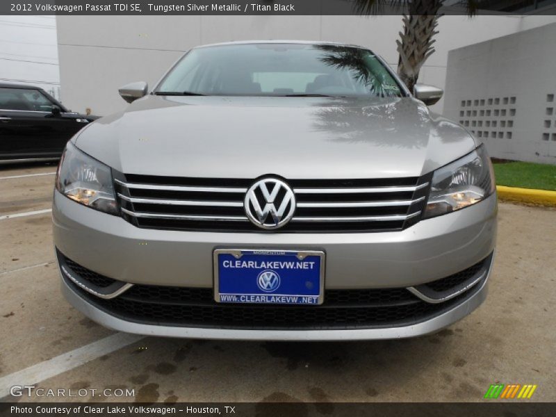 Tungsten Silver Metallic / Titan Black 2012 Volkswagen Passat TDI SE