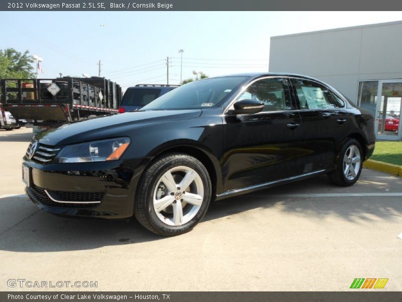 Black / Cornsilk Beige 2012 Volkswagen Passat 2.5L SE