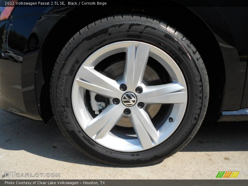 Black / Cornsilk Beige 2012 Volkswagen Passat 2.5L SE