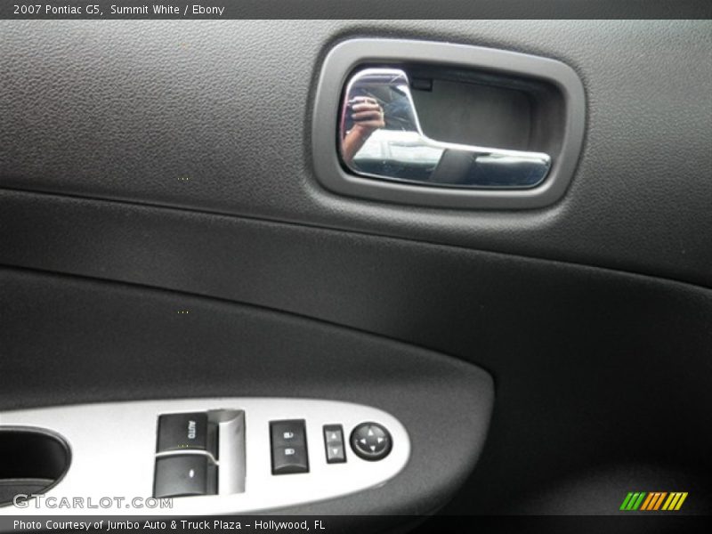Summit White / Ebony 2007 Pontiac G5