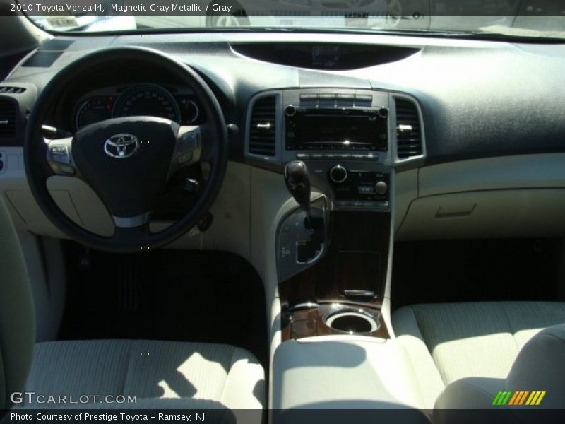 Magnetic Gray Metallic / Gray 2010 Toyota Venza I4