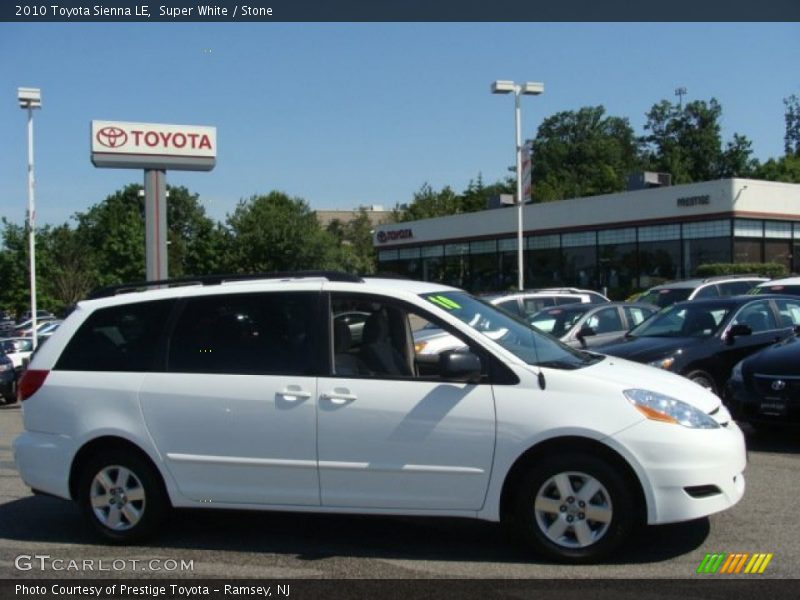Super White / Stone 2010 Toyota Sienna LE