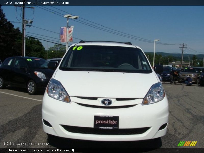 Super White / Stone 2010 Toyota Sienna LE