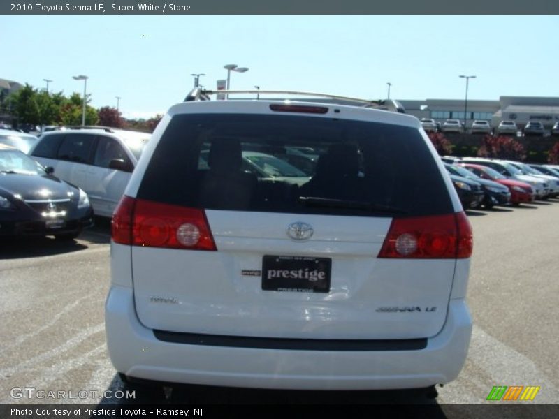 Super White / Stone 2010 Toyota Sienna LE