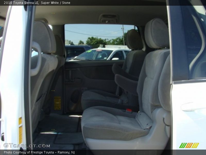 Super White / Stone 2010 Toyota Sienna LE