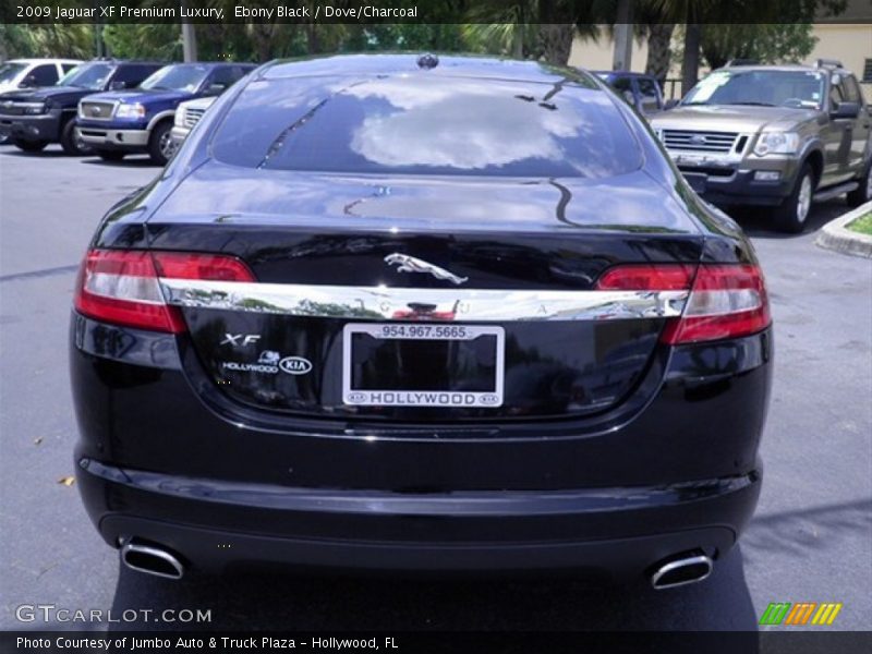 Ebony Black / Dove/Charcoal 2009 Jaguar XF Premium Luxury