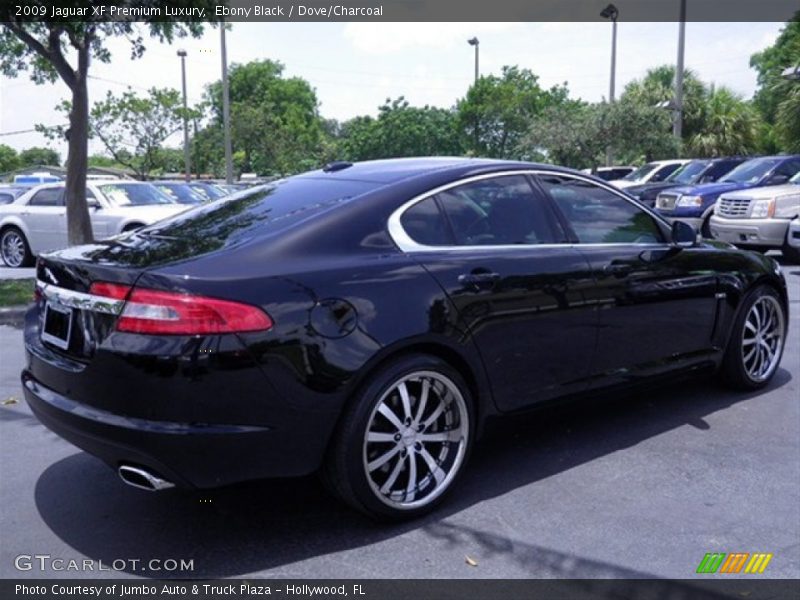 Ebony Black / Dove/Charcoal 2009 Jaguar XF Premium Luxury