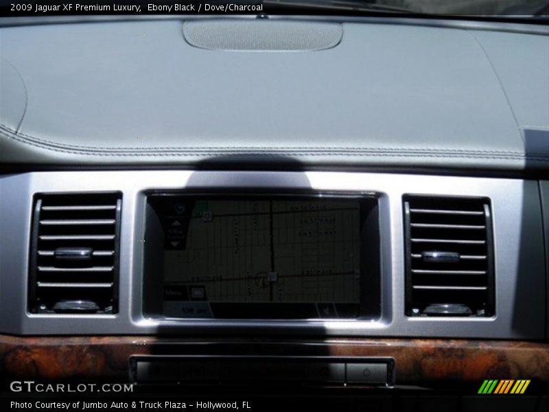 Ebony Black / Dove/Charcoal 2009 Jaguar XF Premium Luxury