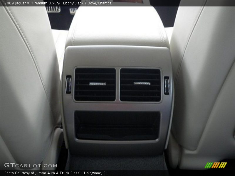 Ebony Black / Dove/Charcoal 2009 Jaguar XF Premium Luxury