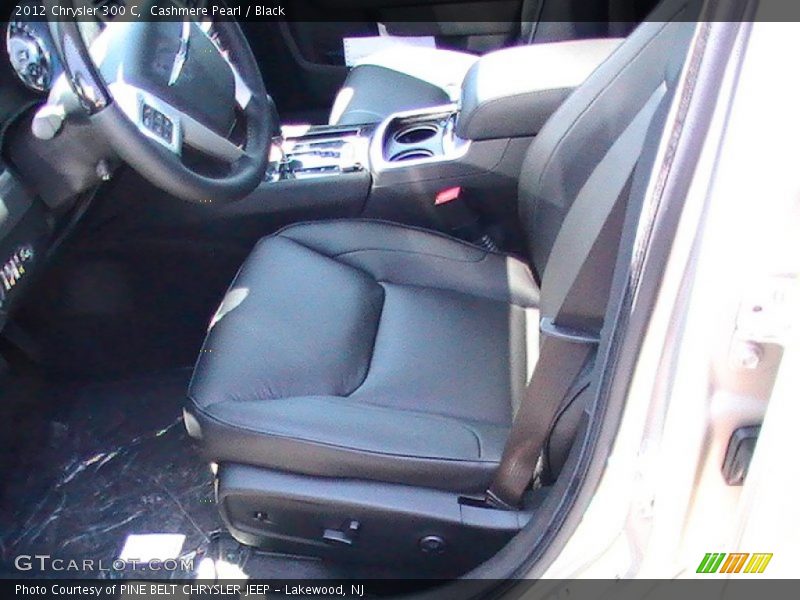 Cashmere Pearl / Black 2012 Chrysler 300 C