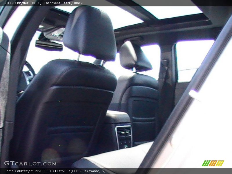 Cashmere Pearl / Black 2012 Chrysler 300 C