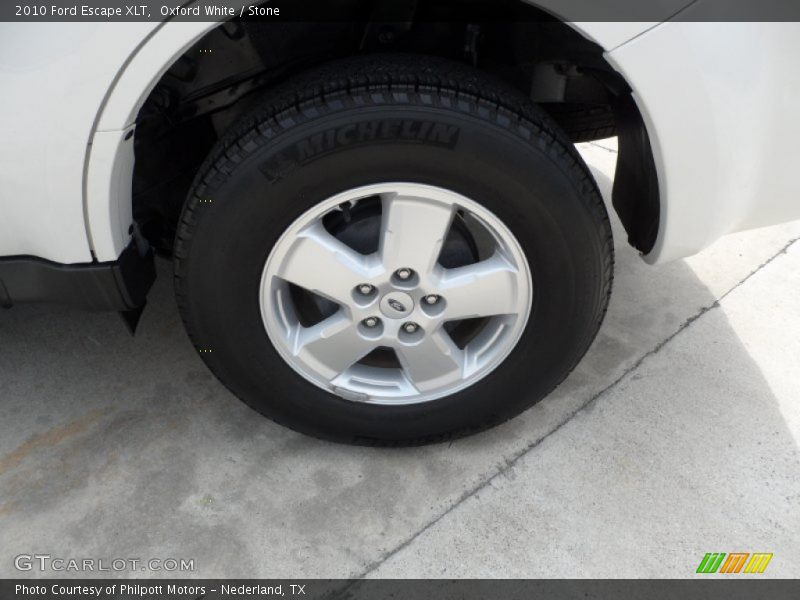 Oxford White / Stone 2010 Ford Escape XLT