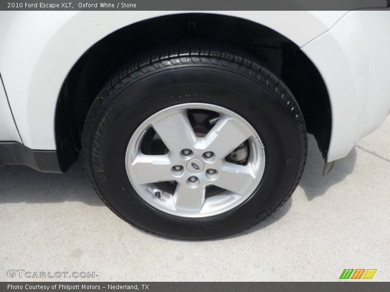 Oxford White / Stone 2010 Ford Escape XLT