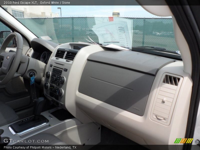 Oxford White / Stone 2010 Ford Escape XLT