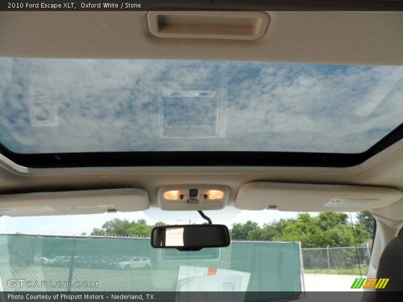 Oxford White / Stone 2010 Ford Escape XLT