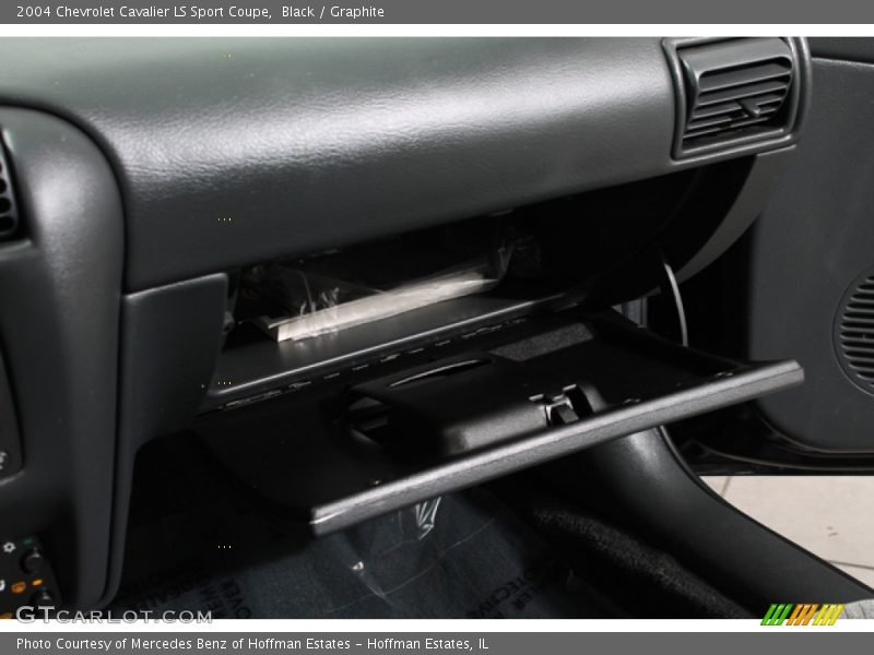 Black / Graphite 2004 Chevrolet Cavalier LS Sport Coupe