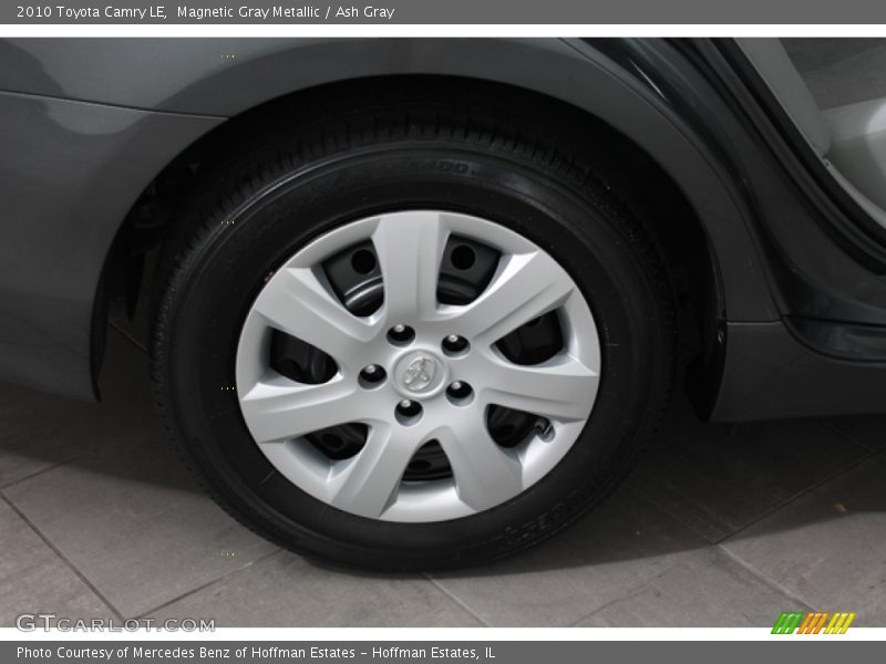 Magnetic Gray Metallic / Ash Gray 2010 Toyota Camry LE