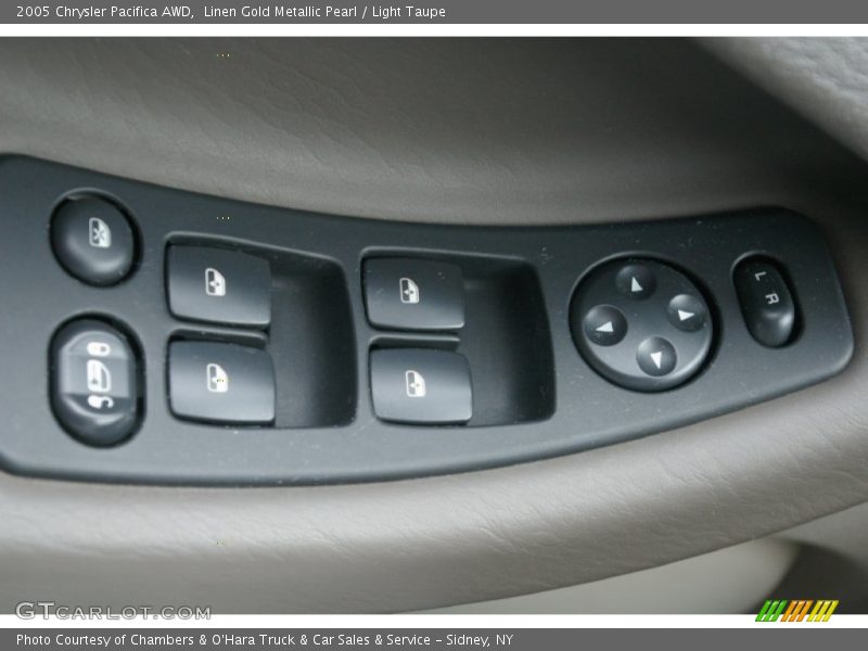 Linen Gold Metallic Pearl / Light Taupe 2005 Chrysler Pacifica AWD