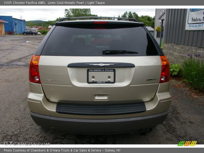 Linen Gold Metallic Pearl / Light Taupe 2005 Chrysler Pacifica AWD