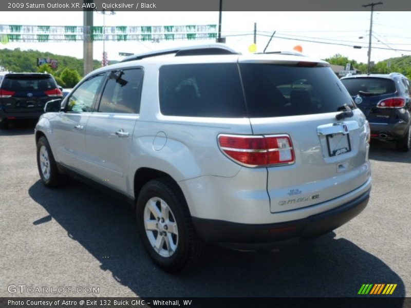 Quicksilver / Black 2009 Saturn Outlook XR AWD