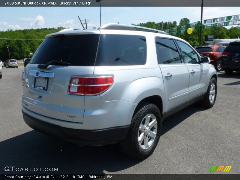 Quicksilver / Black 2009 Saturn Outlook XR AWD