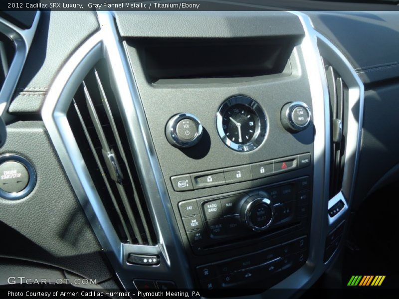 Gray Flannel Metallic / Titanium/Ebony 2012 Cadillac SRX Luxury