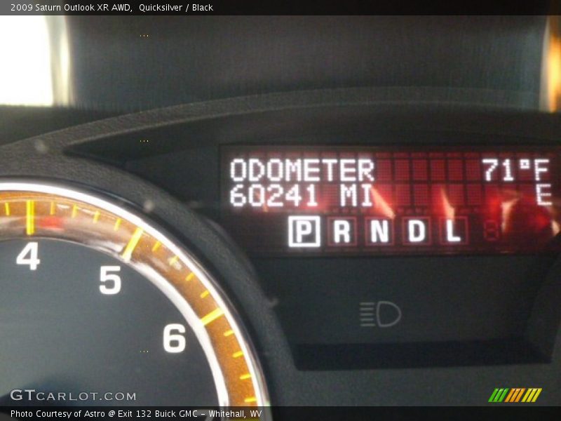 Quicksilver / Black 2009 Saturn Outlook XR AWD