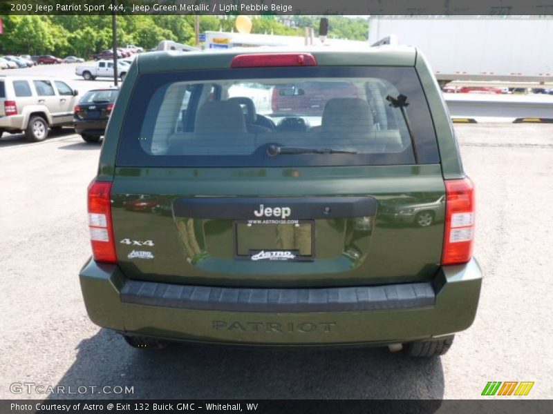Jeep Green Metallic / Light Pebble Beige 2009 Jeep Patriot Sport 4x4