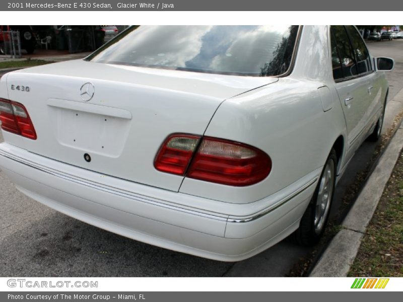 Glacier White / Java 2001 Mercedes-Benz E 430 Sedan